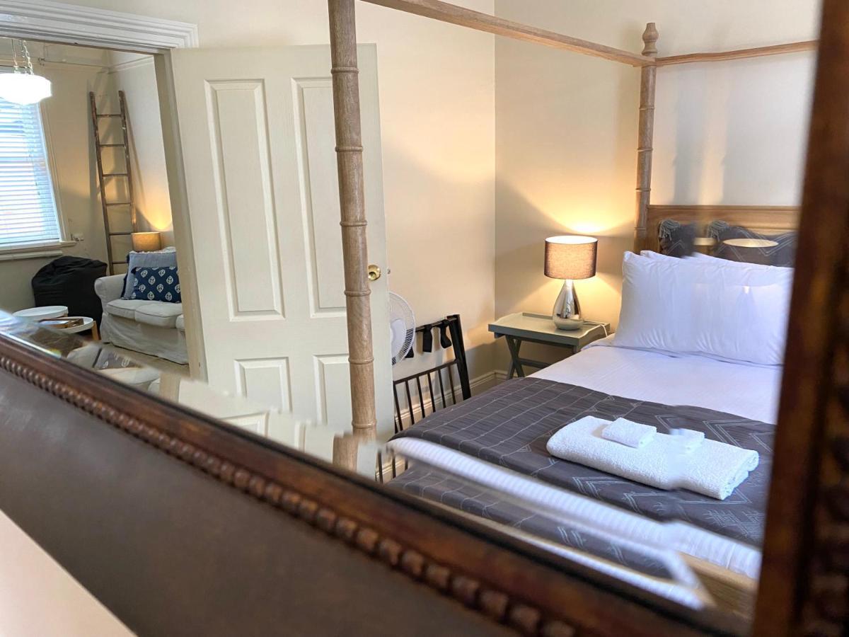 Cute On Byng - Walk To Town Holiday home *