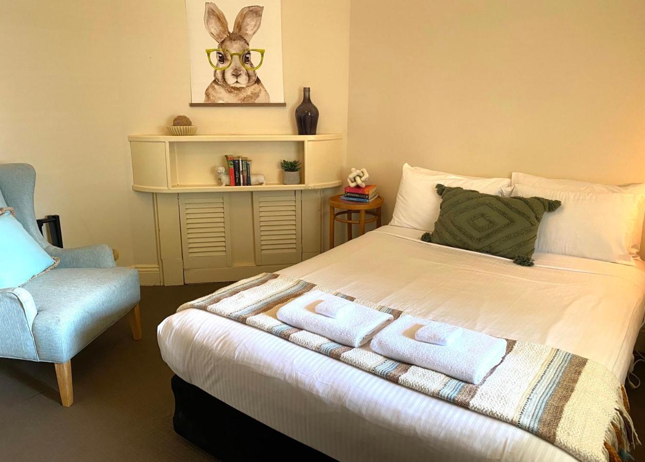 Cute On Byng - Walk To Town Holiday home *